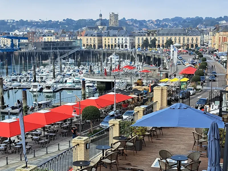 Dieppe Hafen, Altstadt und Küste der Normandie in Nordfrankreich