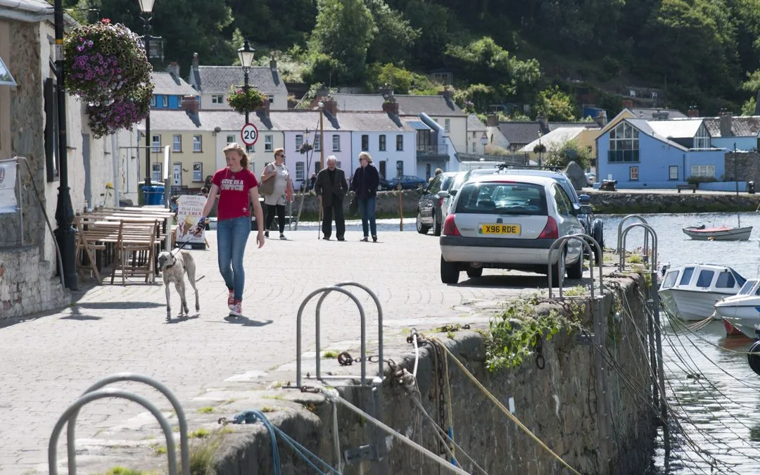 Fishguard Hafen, Küstenlandschaft und Pembrokeshire in Wales