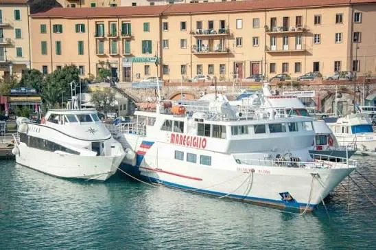 Passagierschiff Maregiglio